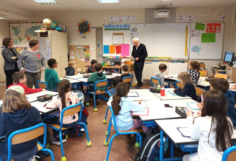 NOËL DANS LES ÉCOLES  de L’Isle-Jourdain