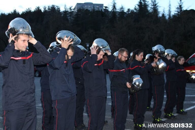 SDIS 32 :  CÉRÉMONIE DE REMISE DU CASQUE AUX NOUVEAUX SAPEURS-POMPIERS VOLONTAIRES