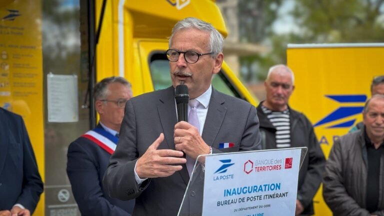 GERS- Inauguration du bureau de poste itinérant