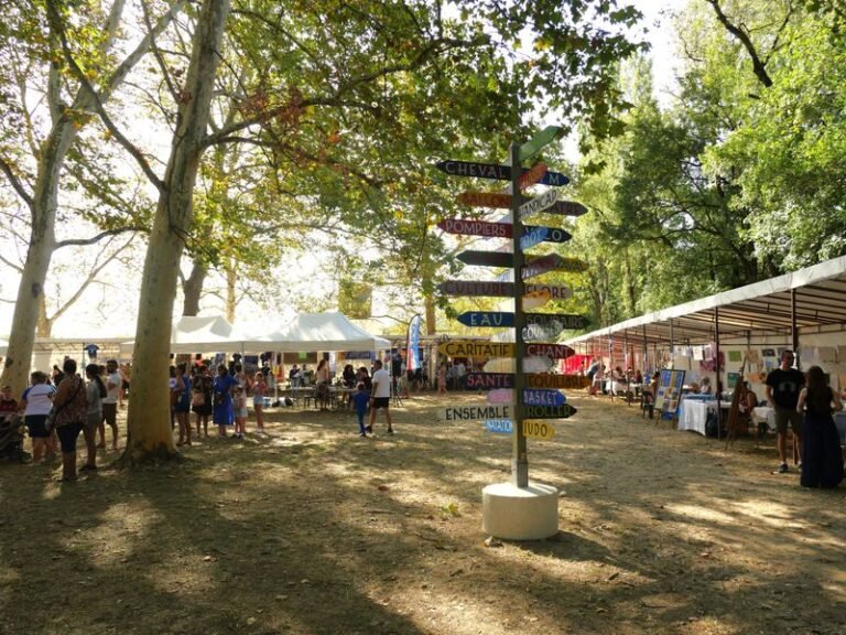 Les associations font leur rentrée au Village des assos de Fleurance