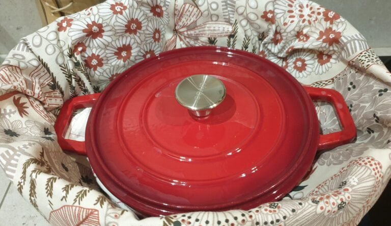 Couture et transition énergétique : un atelier pour fabriquer sa marmite norvégienne à L’Isle-Jourdain