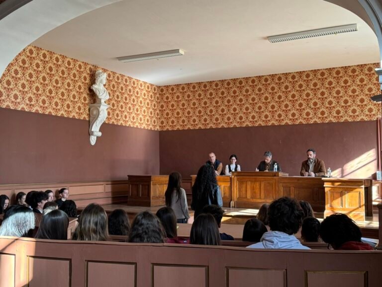Lectoure : le tribunal d’instance se transforme en scène d’éloquence pour les lycéens gersois