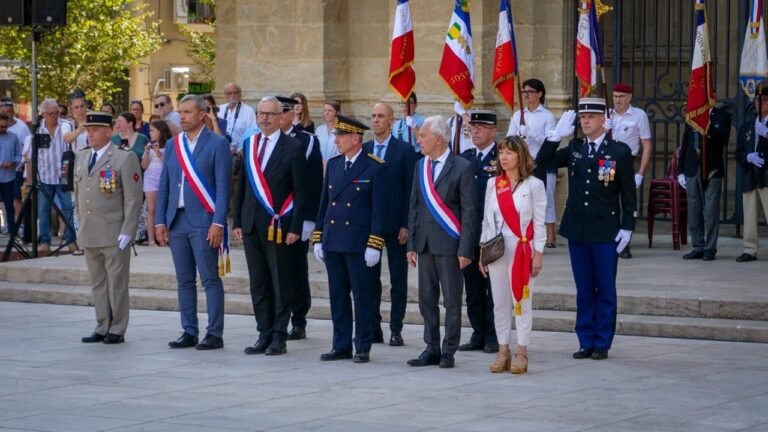 Jean-René Cazeneuve a participé à la cérémonie du 14 Juillet